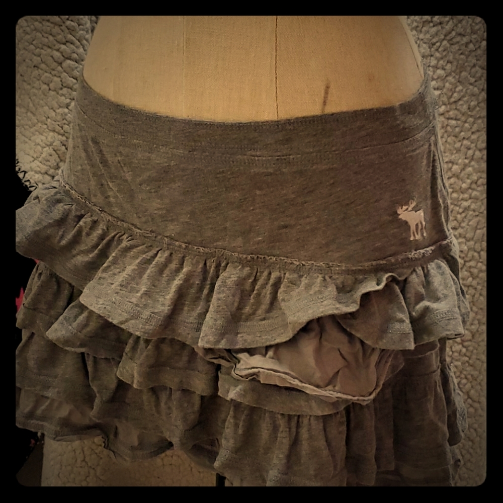 Abercrombie and Fitch skirt 😍